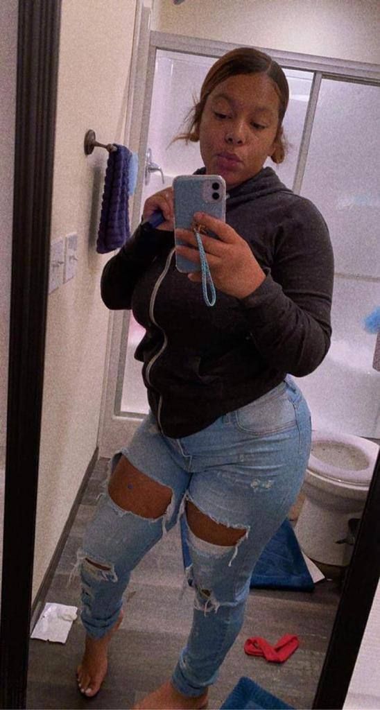 Im your perfect companion for a discrete escort/hookup service. - Image 3